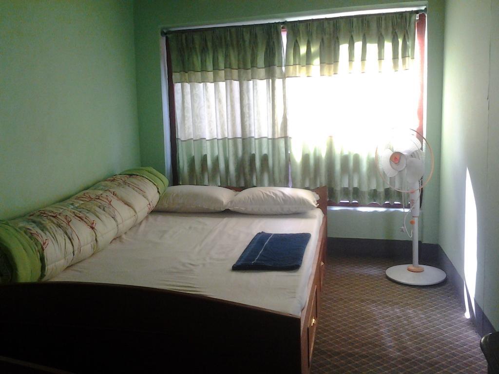 Bhatgoan Ajima Guest House חדר תמונה